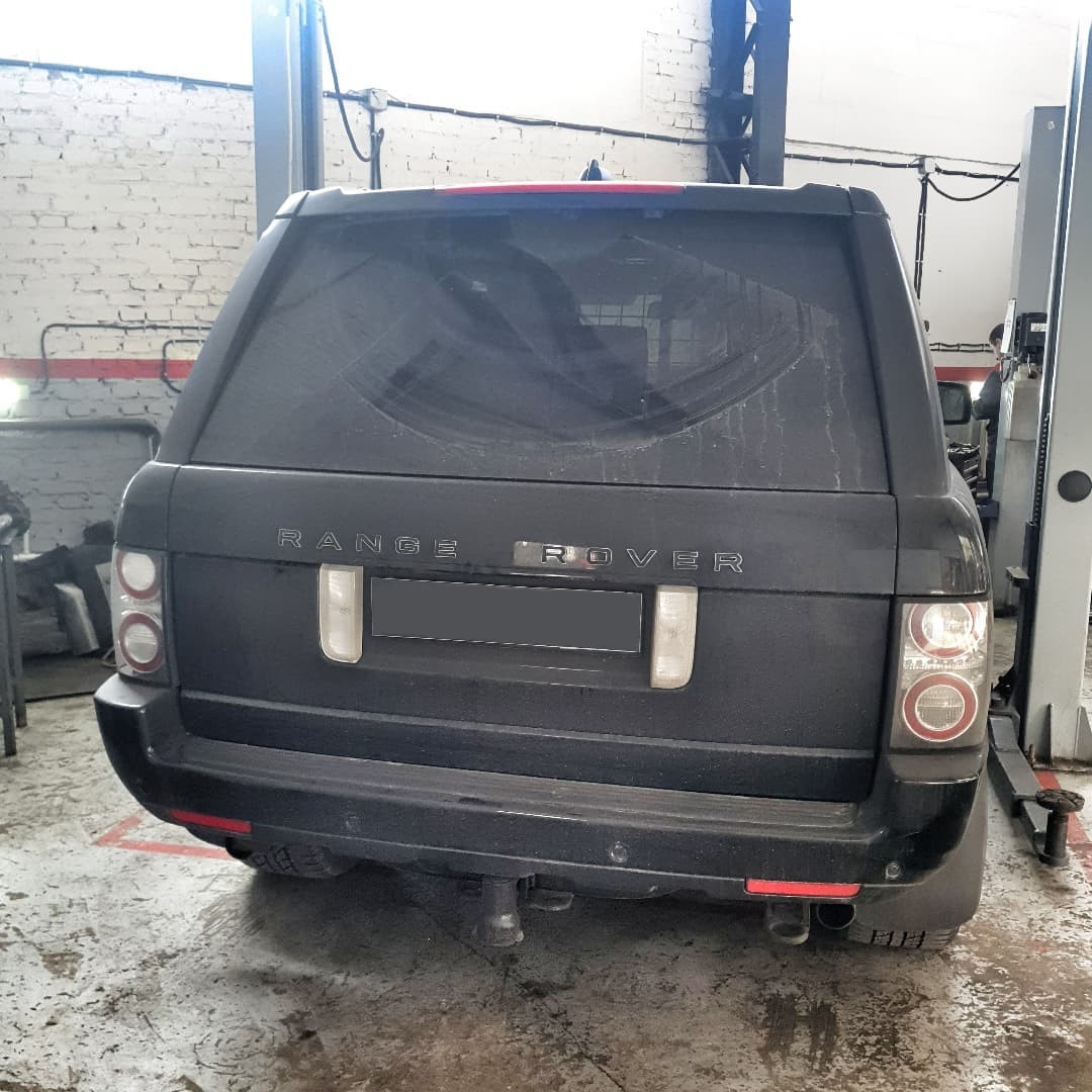 Рендж Ровер в техцентре